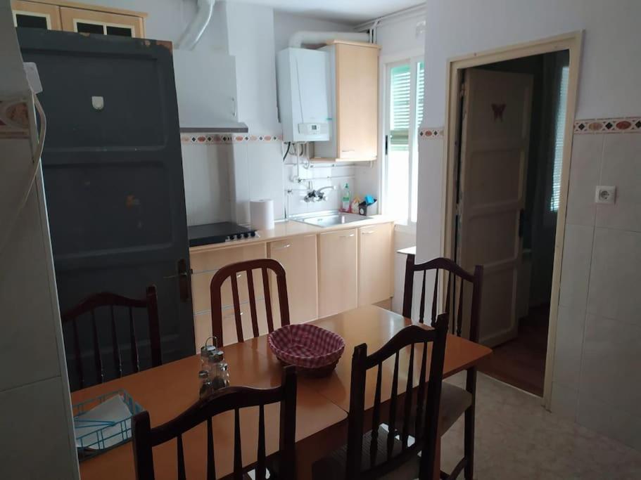 Amplio Piso En Centro Con Balcon Lägenhet Cuenca  Exteriör bild