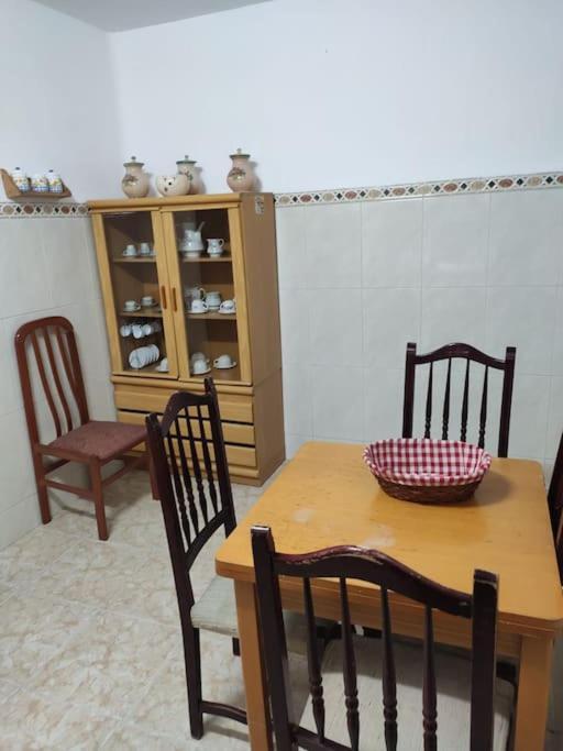 Amplio Piso En Centro Con Balcon Lägenhet Cuenca  Exteriör bild